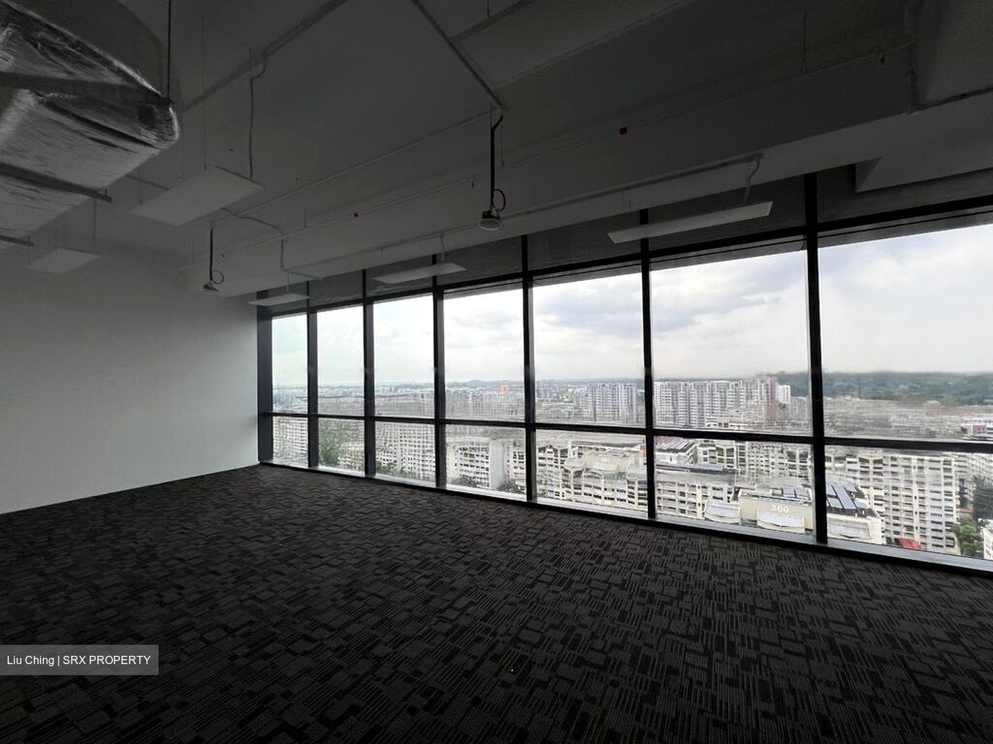 Woods Square (D25), Office #462649461